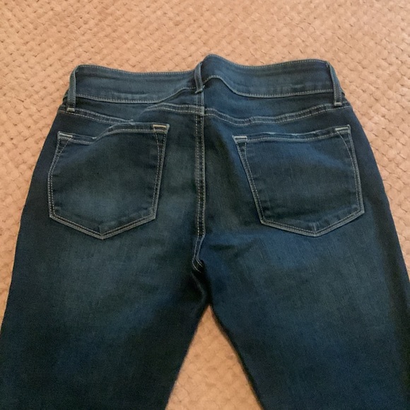 capris - Picture 3 of 4